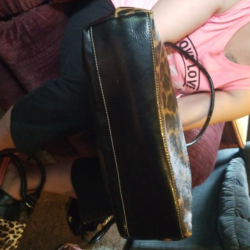 Purse - Picture 4 of 5
